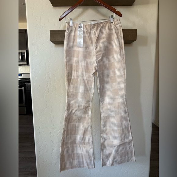 Tinseltown|Women's boho Flare checkered Jeans in neutral tan color•••NWT,size 11 - Picture 7 of 16